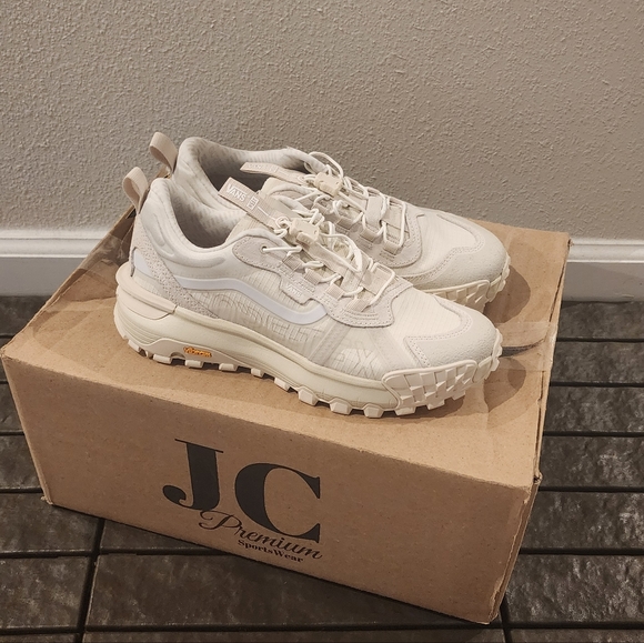 Women's Vans MTE Crosspath XC Gore-Tex'White' - Picture 11 of 16